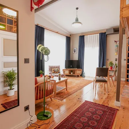 The Istanbuller Apartment